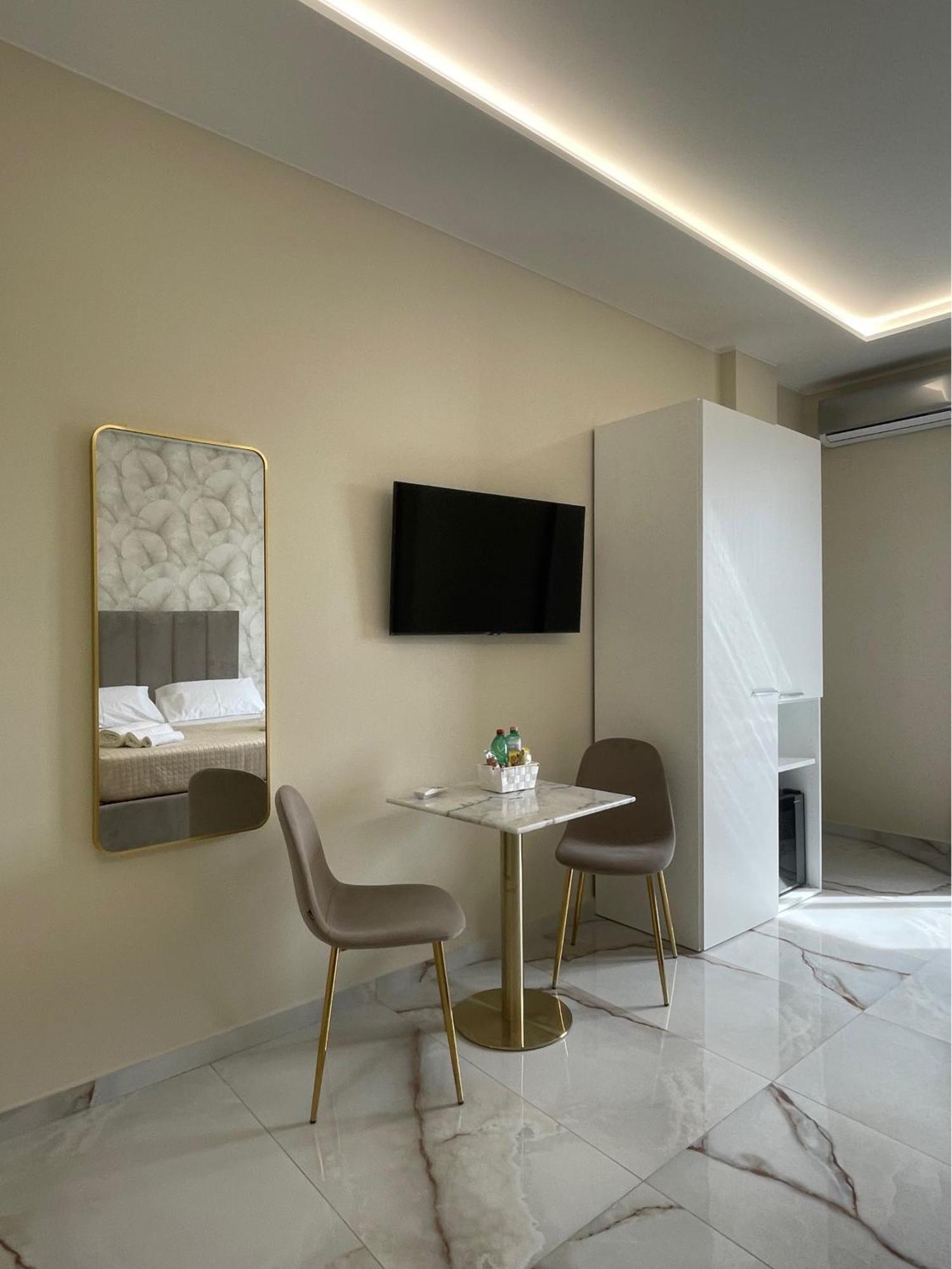 Napoli Central Suites Экстерьер фото