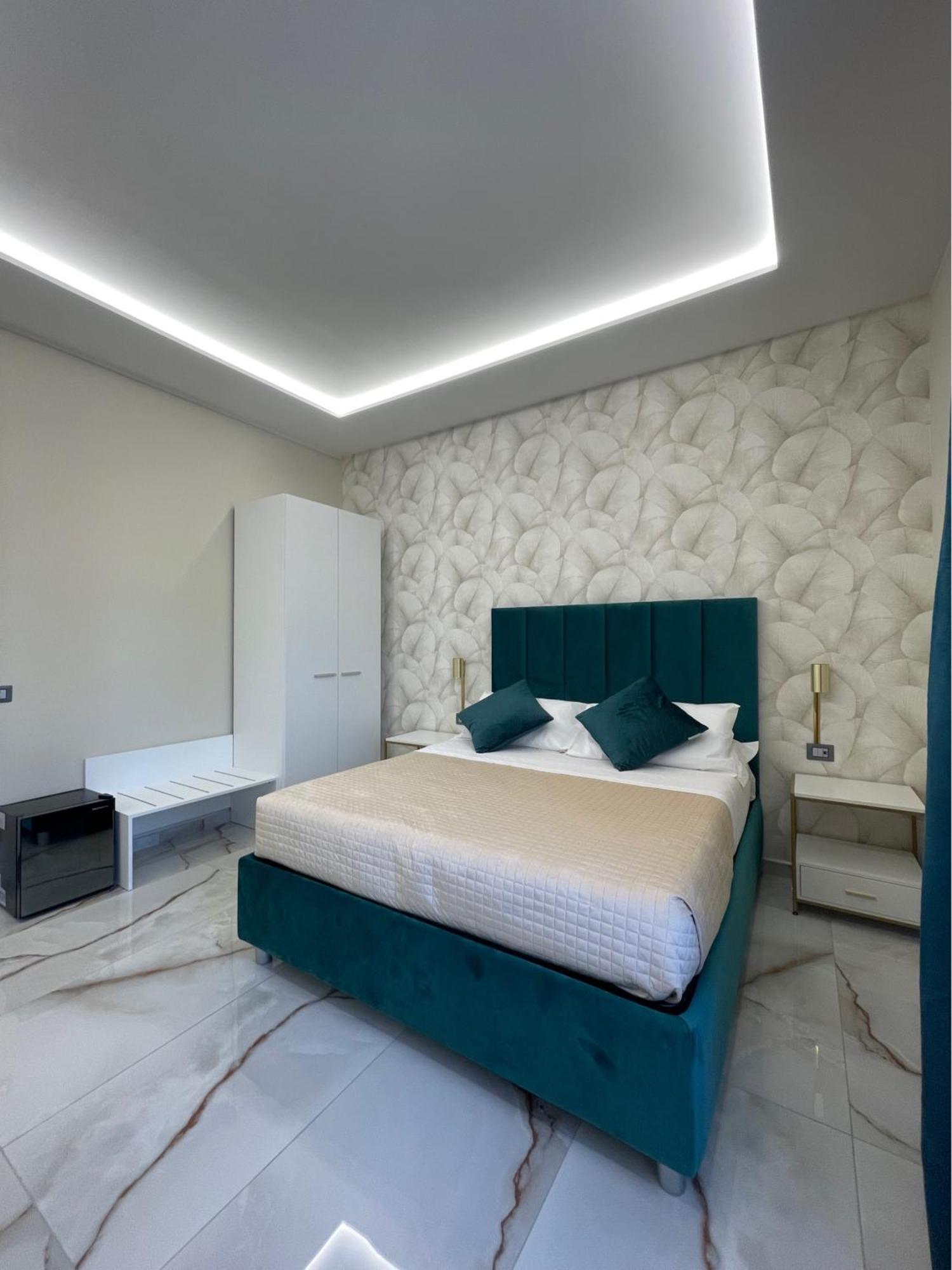 Napoli Central Suites Экстерьер фото